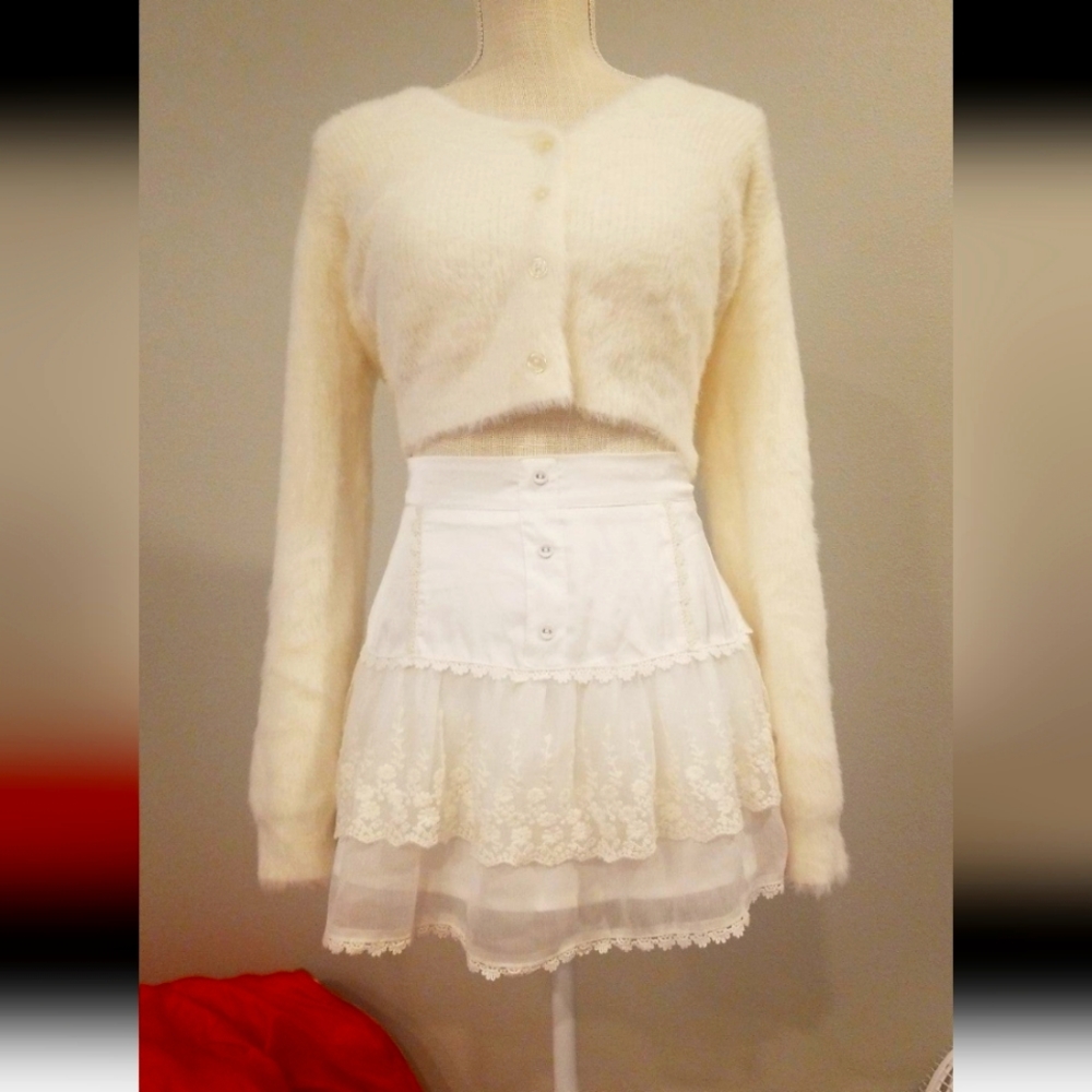 Boutique lace skirt Ivory sz Large